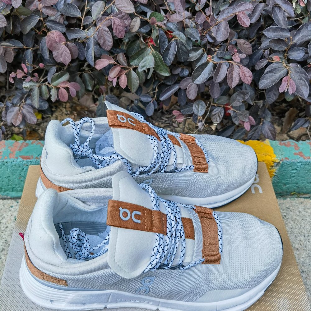 NWT Cloudnova OnCloud cloud nova white pearl brown women’s